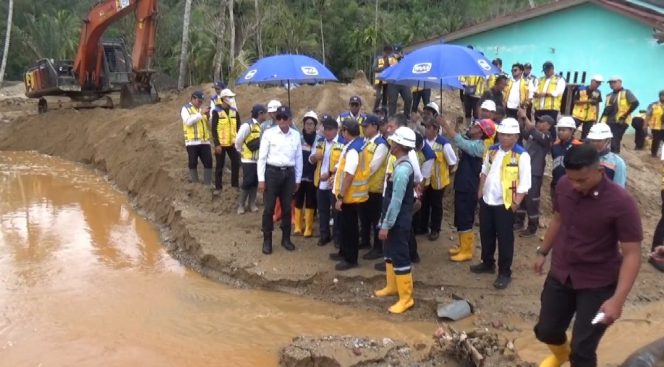 
					Menteri PU Cek Kondisi Tapteng Pasca Banjir Susulan, Targetkan Dam Solusi Atasi Banjir