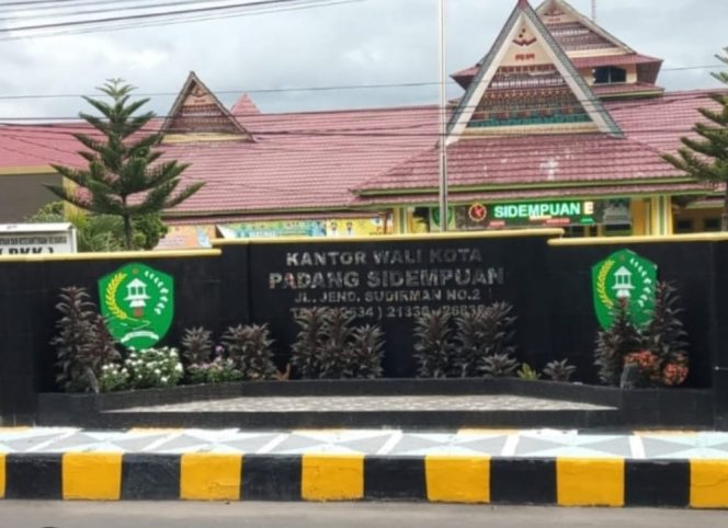 
					Kalah Banding Di Pengadilan Tinggi, Pemko Padangsidimpuan Dihukum Bayar Rp883 Juta