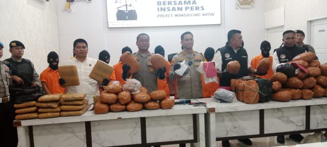 
					Polres Madina Tetapkan J Pemilik Tambang Maut Ilegal Muara Pungkut Jadi Tersangka