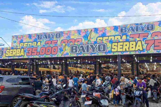 
					Toko Serba 35 Diserbu Warga Jelang Lebaran