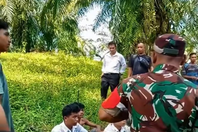 
					Diduga Bawa Sajam dan Resahkan Warga, Sekelompok Pelajar di Sibiru-biru Diamankan