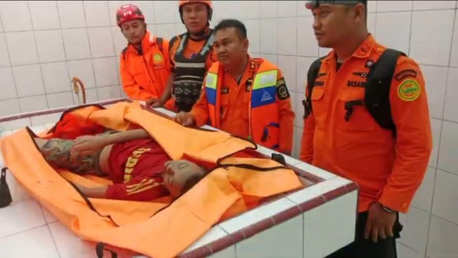 
					Niat Menolong Teman, Bocah SD Tewas Tenggelam di Tapteng