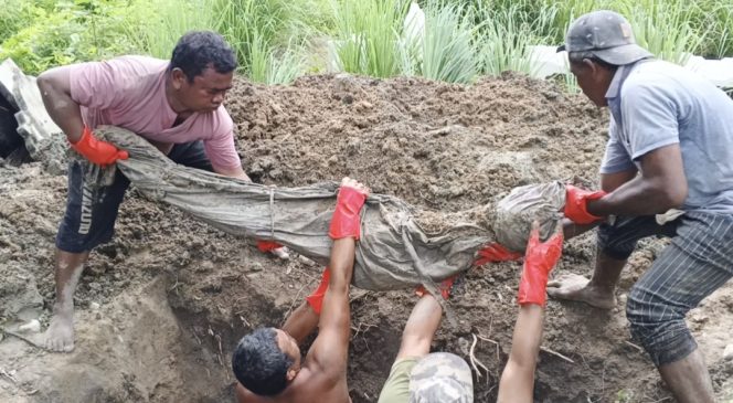 
					Konflik Keluarga, Dua Makam Dibongkar di Huta Lombang Lubis